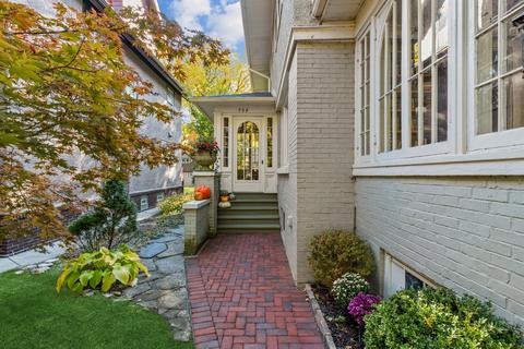 904 Colfax St, Evanston, IL 60201 photo 2