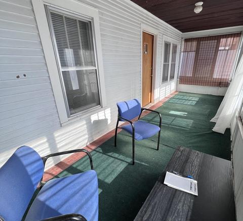 112 Evans Ave, Aurora, IL 60505 photo 4