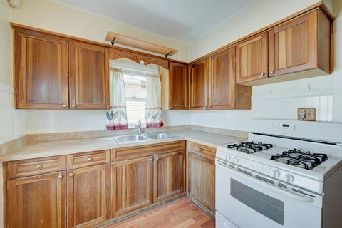 112 Evans Ave, Aurora, IL 60505 photo 10