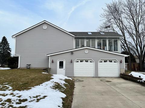 5113 Cambridge Dr, Mchenry, IL 60050 photo 2