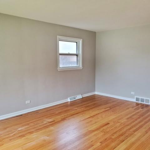 5911 Burr Oak Ave, Berkeley, IL 60163 photo 2