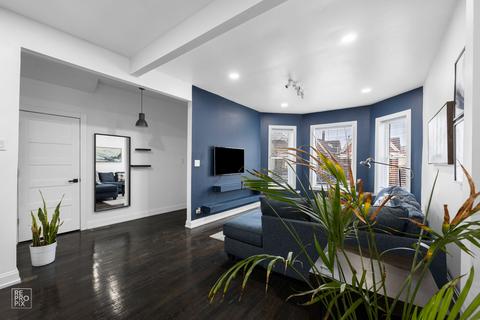 5924 S Artesian Ave, Chicago, IL 60629 photo 2