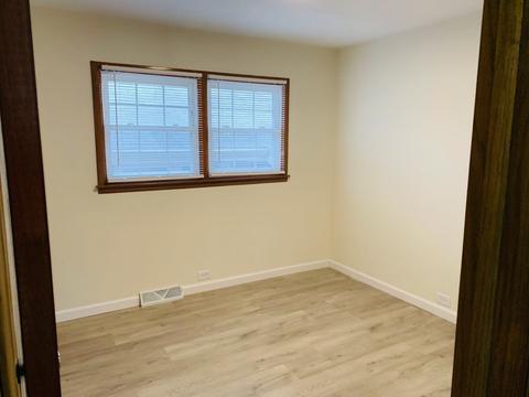 4035 W 80th Pl, Chicago, IL 60652 photo 9