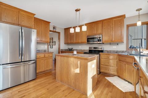 618 Edgewater Dr, Minooka, IL 60447 photo 10