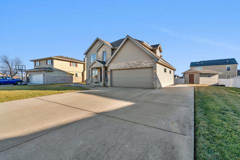618 Edgewater Dr, Minooka, IL 60447 photo 3