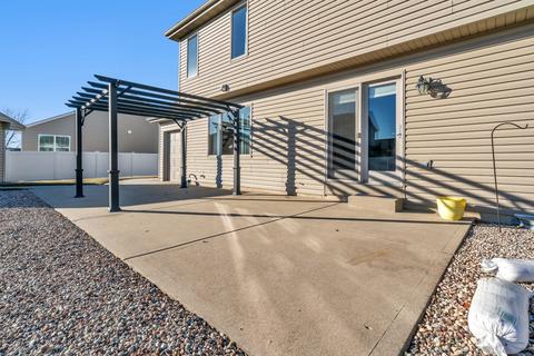 618 Edgewater Dr, Minooka, IL 60447 photo 32