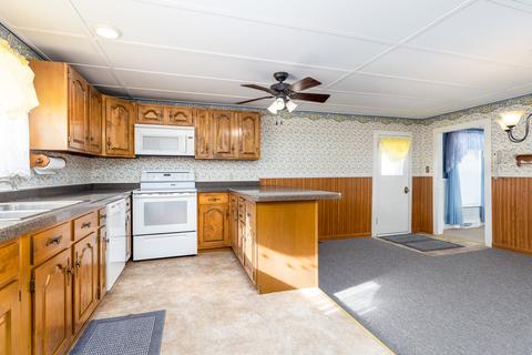 220 Marsh St, Davis, IL 61019 photo 7