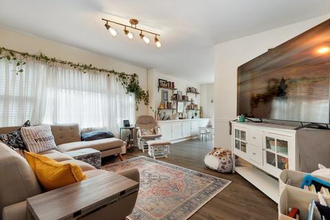 740 E Porter Ave, Naperville, IL 60540 photo 8