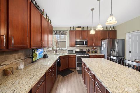 24208 Champion Dr, Plainfield, IL 60585 photo 7