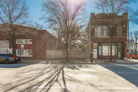 3715 W Armitage Ave, Chicago, IL 60647