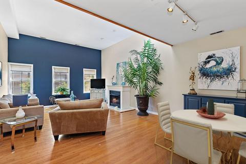 1024 W Monroe St, Chicago, IL 60607 photo 12