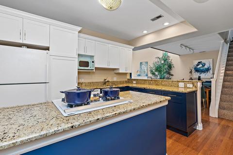 1024 W Monroe St, Chicago, IL 60607 photo 18
