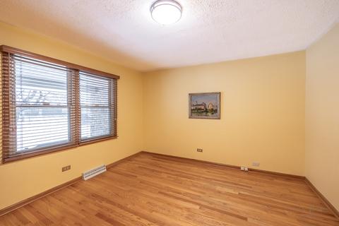 1340 Pleasant Dr, Elgin, IL 60123 photo 18