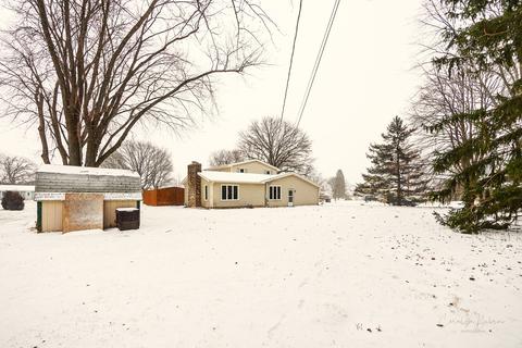 1340 Pleasant Dr, Elgin, IL 60123 photo 5