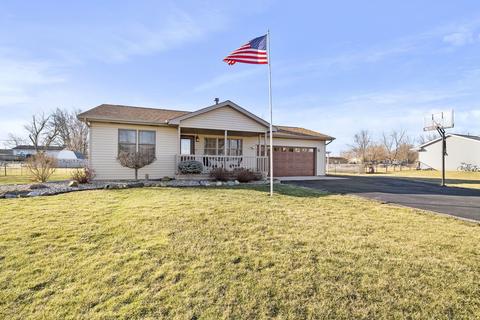 3434 W Silverado Dr, Kankakee, IL 60901 photo 2