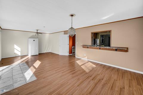 8249 45th St, Lyons, IL 60534 photo 4