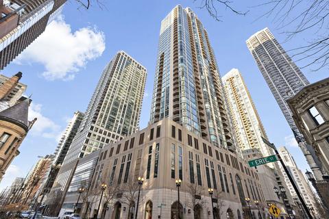 21 E Huron St #4101, Chicago, IL 60611