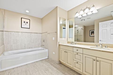 21 E Huron St #4101, Chicago, IL 60611 photo 17