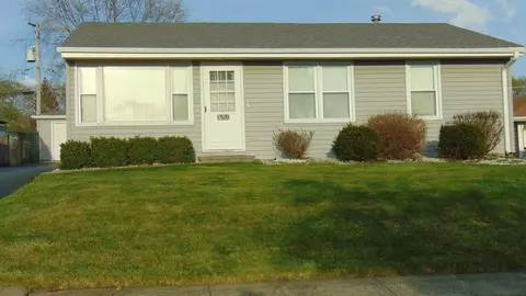 16765 Highview Ave, Orland Hills, IL 60487
