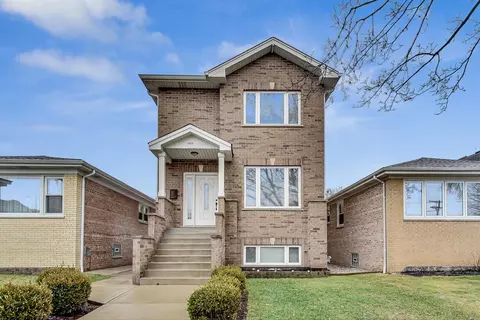 4825 N Oak Park Ave, Chicago, IL 60656 photo 1