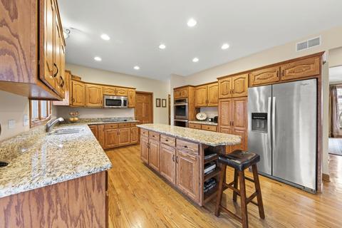 19199 Spruce Ct, Mokena, IL 60448 photo 10