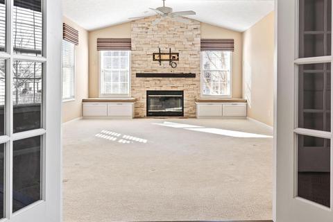 33 Conway Cir, Bloomington, IL 61704 photo 10