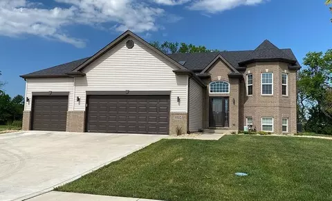 7210 E 102nd Pl, Crown Point, IN 46307 photo 1