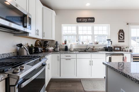 628 Walnut Ave, Maple Park, IL 60151 photo 11