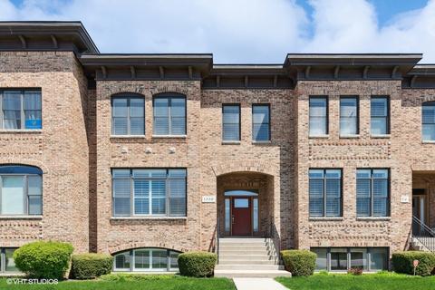 1530 W Northwest Hwy, Arlington Heights, IL 60004