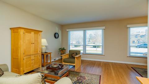 9246 Ewing Ave, Evanston, IL 60203 photo 2