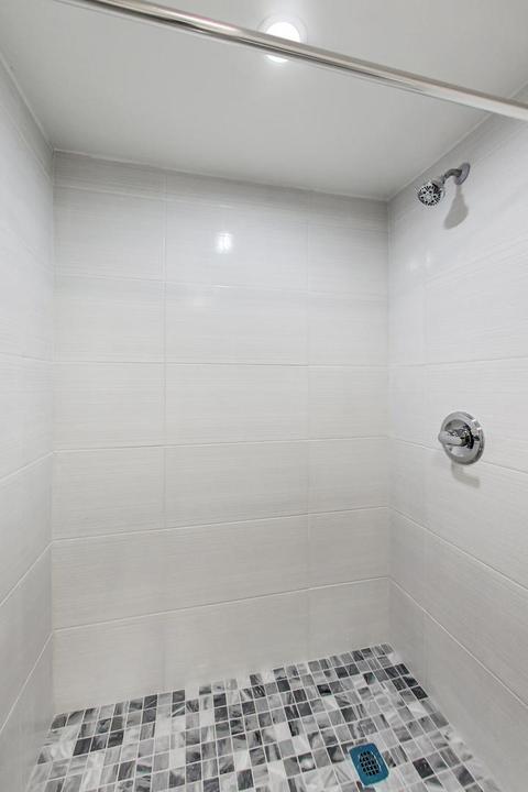 8 E Willow Rd, Prospect Heights, IL 60070 photo 23