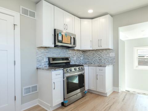 103 E Main St, Cary, IL 60013 photo 3