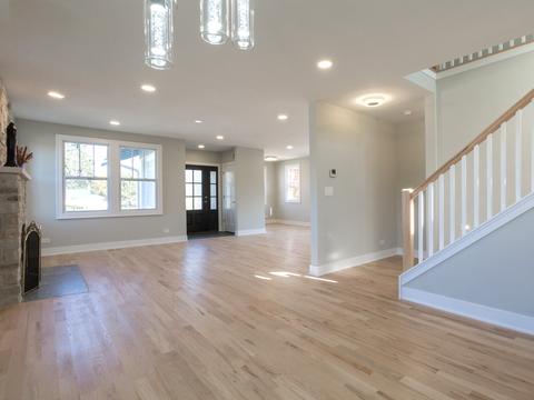 103 E Main St, Cary, IL 60013 photo 17