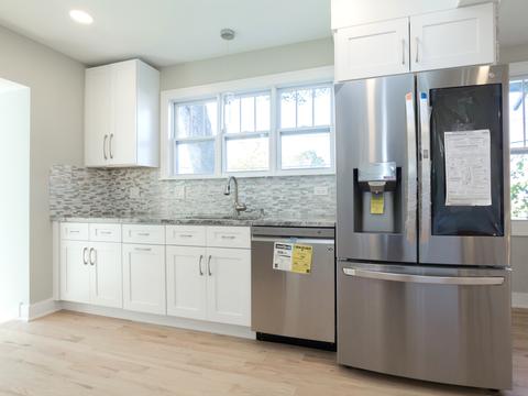 103 E Main St, Cary, IL 60013 photo 5