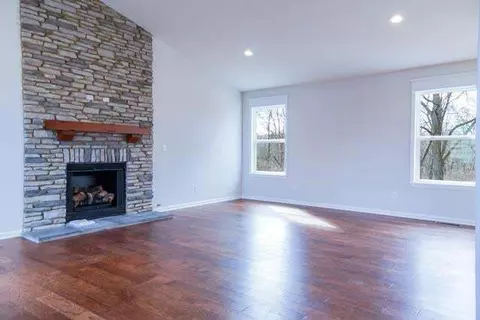 Living - 772 Cirque Dr, Crown Point, IN 46307 photo 1 of 2