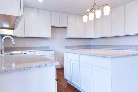 Kitchen - 772 Cirque Dr, Crown Point, IN 46307 photo 1 of 2