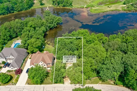 38 Levanno Dr, Crown Point, IN 46307 photo 5