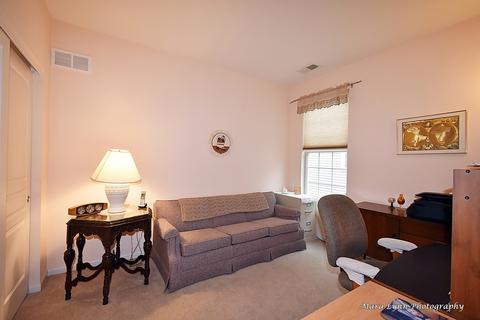 2537 Edgewater Dr, Elgin, IL 60124 photo 24