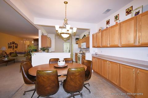 2537 Edgewater Dr, Elgin, IL 60124 photo 12