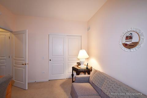 2537 Edgewater Dr, Elgin, IL 60124 photo 25