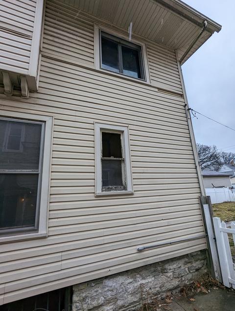 574 S Chicago Ave, Kankakee, IL 60901 photo 4