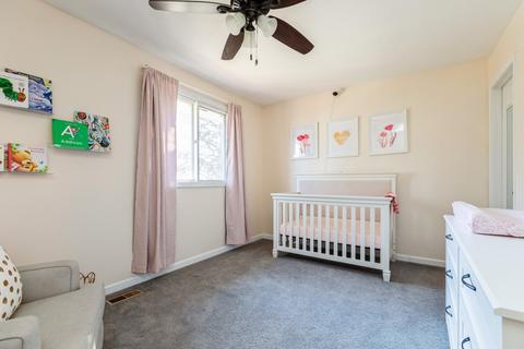 1070 Heathrow Ct, Wheaton, IL 60189 photo 11