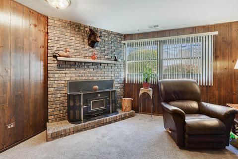12909 Crestbrook Ct, Crestwood, IL 60445 photo 10