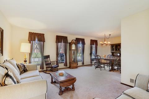 12909 Crestbrook Ct, Crestwood, IL 60445 photo 3