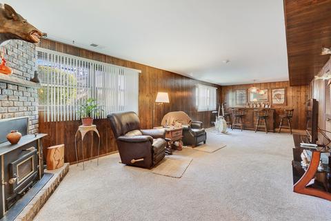 12909 Crestbrook Ct, Crestwood, IL 60445 photo 9
