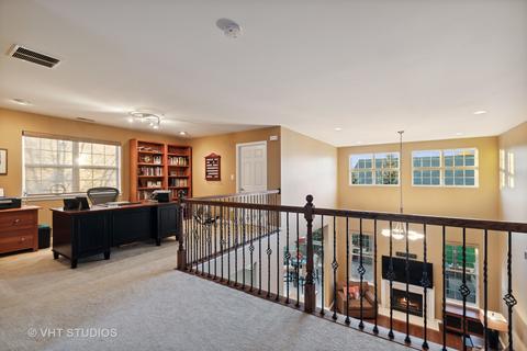 3890 Seigle Dr, Elgin, IL 60124 photo 22