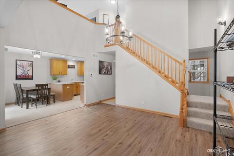 538 Madison Ln, Elgin, IL 60123 photo 9