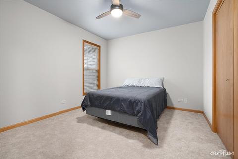 538 Madison Ln, Elgin, IL 60123 photo 22