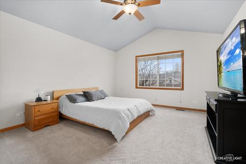 538 Madison Ln, Elgin, IL 60123 photo 18