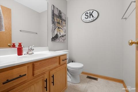 538 Madison Ln, Elgin, IL 60123 photo 14